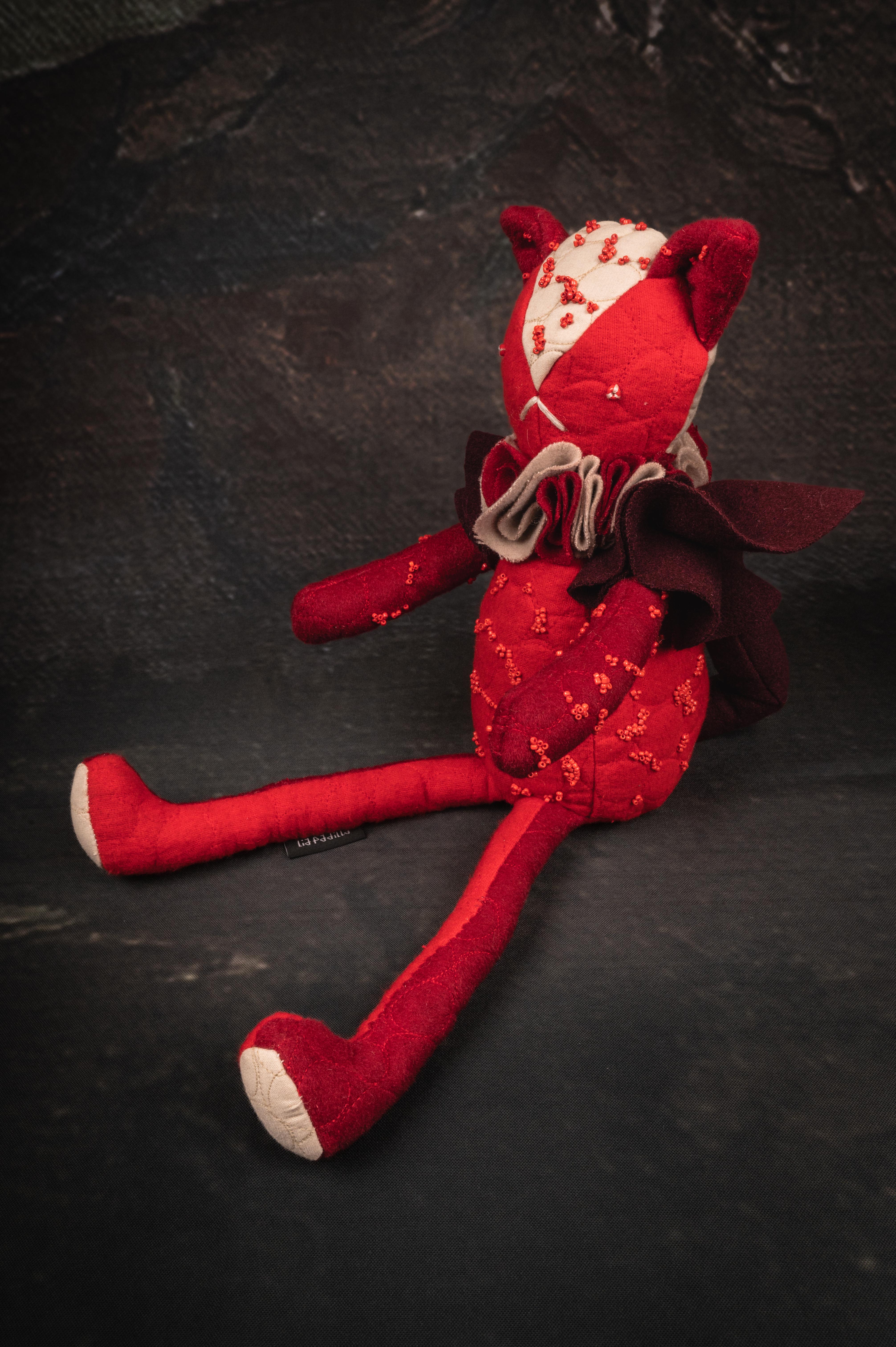 Peluche Conceptual Sangre 2 | Lia Padilla